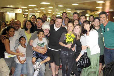 Disciples welcoming Sasha & Luiza Kostenko of  Moscow at the airport!